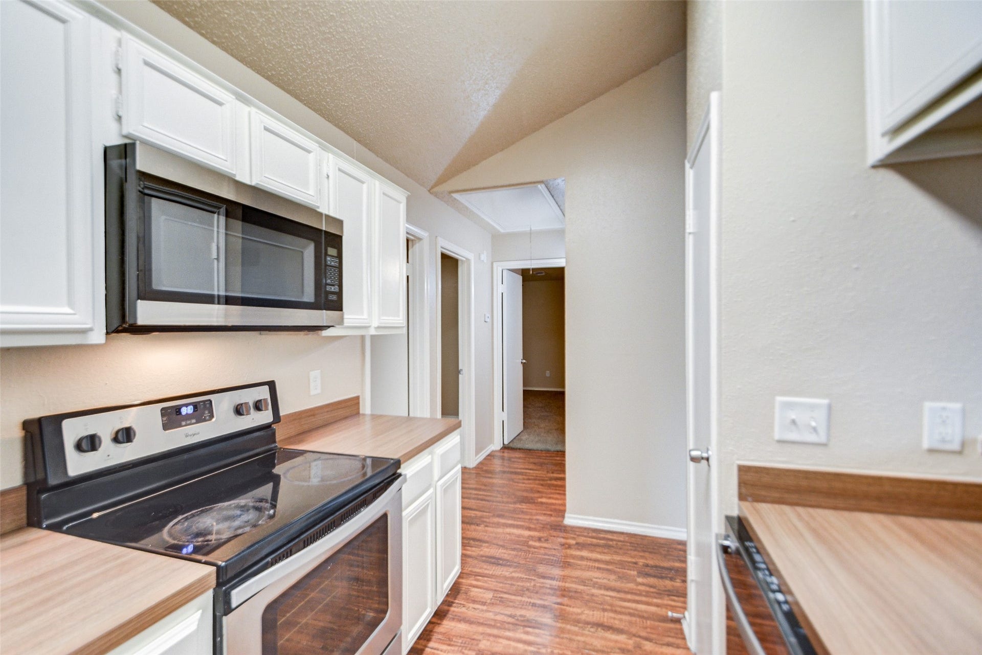13106 Townwood Drive, Houston, TX 77045 13106 Townwood Drive, Houston, TX 77045