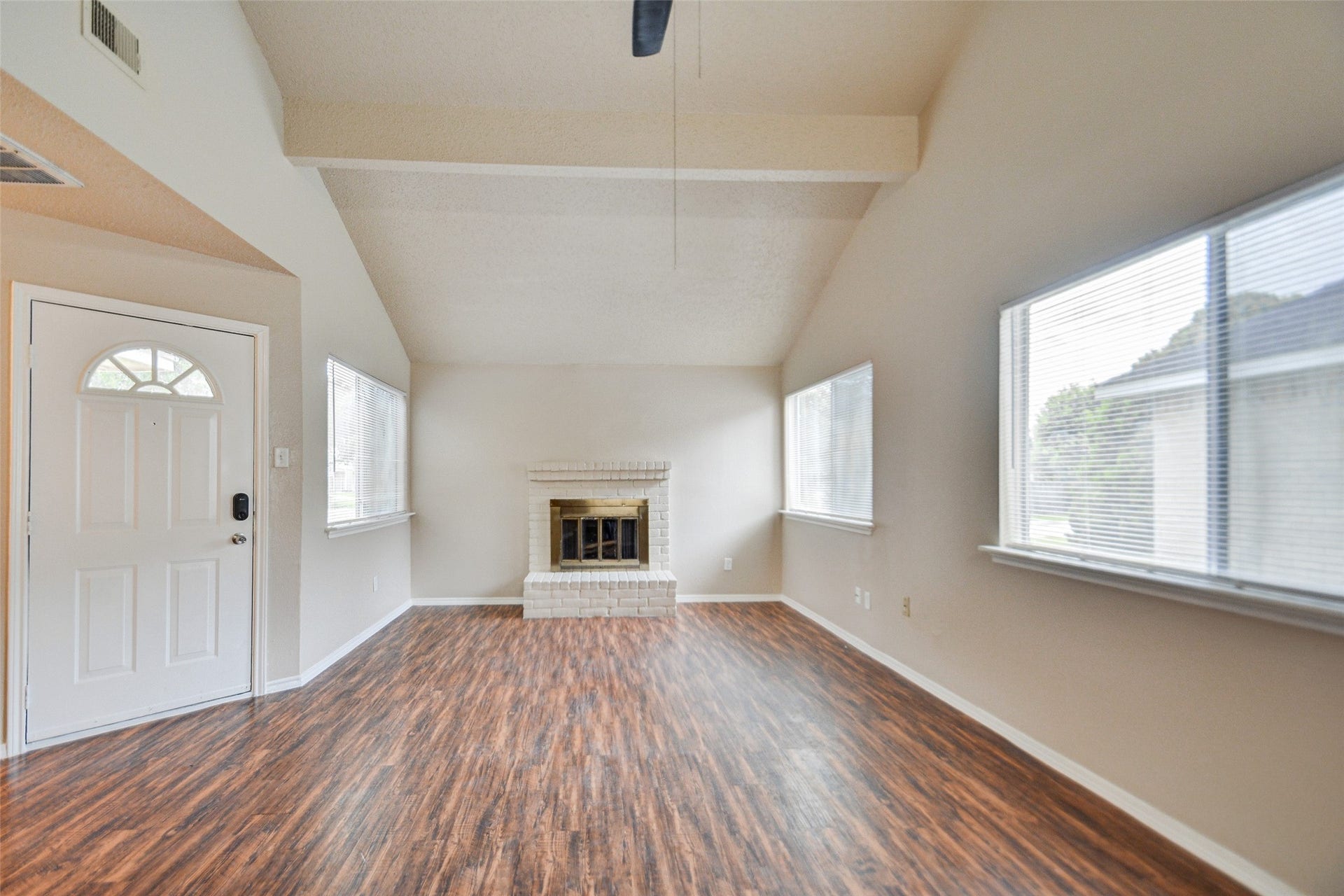 13106 Townwood Drive, Houston, TX 77045 13106 Townwood Drive, Houston, TX 77045