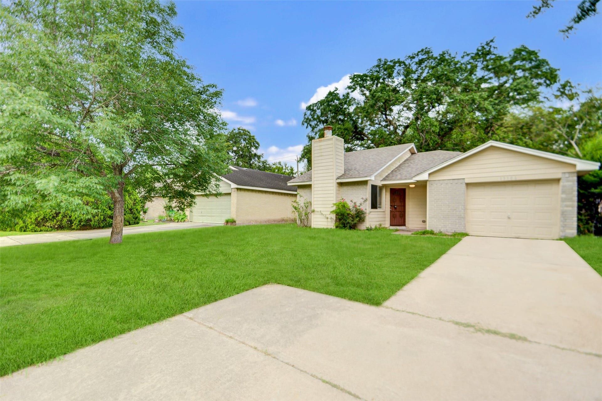 13106 Townwood Drive, Houston, TX 77045 13106 Townwood Drive, Houston, TX 77045