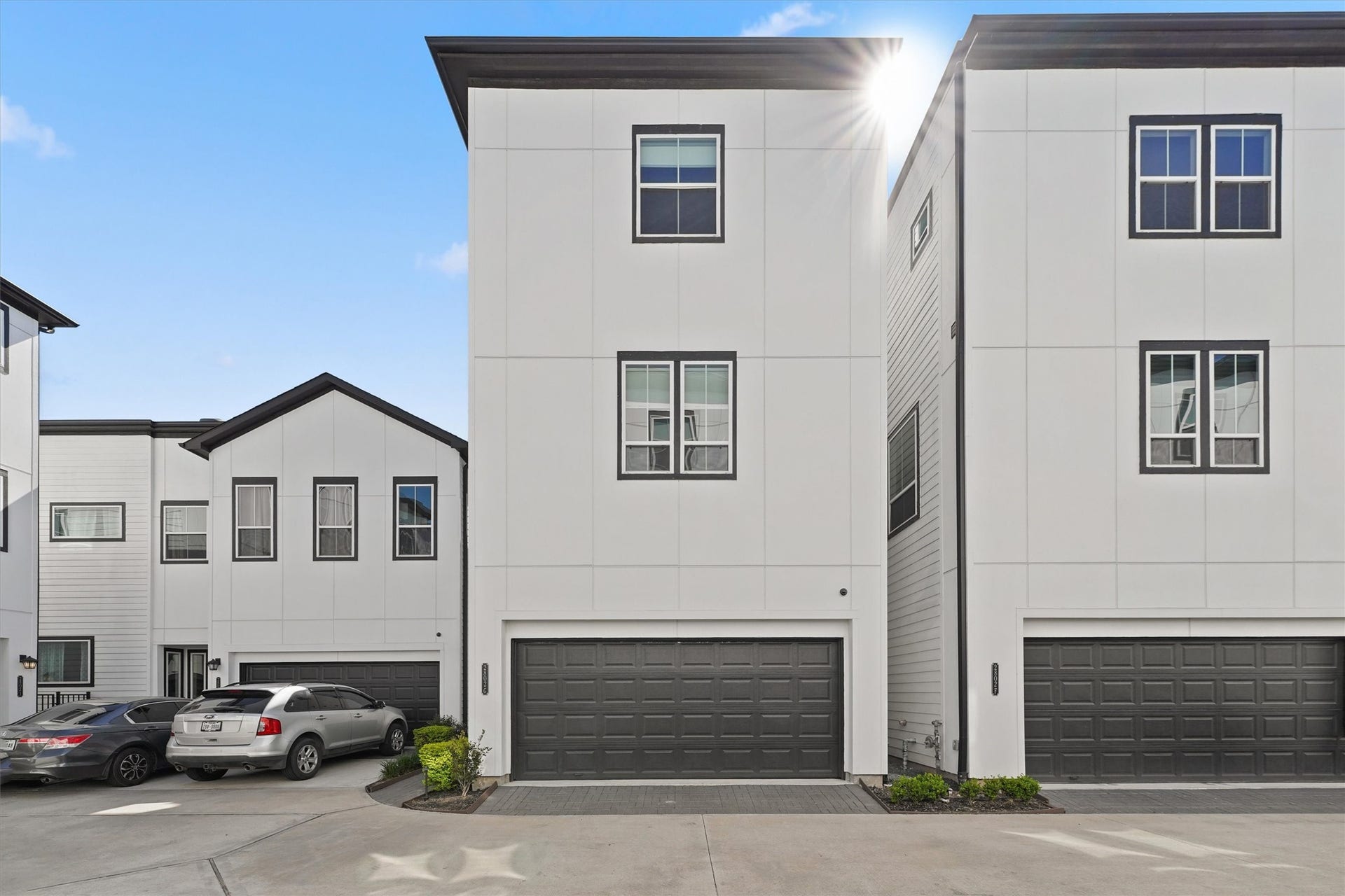 2802 Grand Fountains Drive, #G, Houston, TX 77054 2802 Grand Fountains Drive, #G, Houston, TX 77054