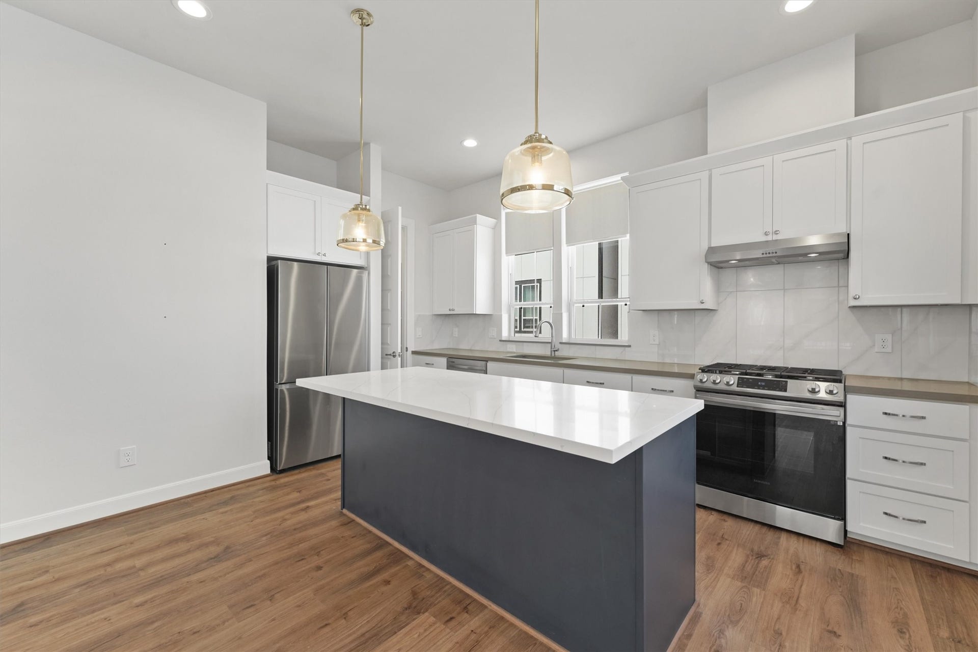 2802 Grand Fountains Drive, #G, Houston, TX 77054 2802 Grand Fountains Drive, #G, Houston, TX 77054