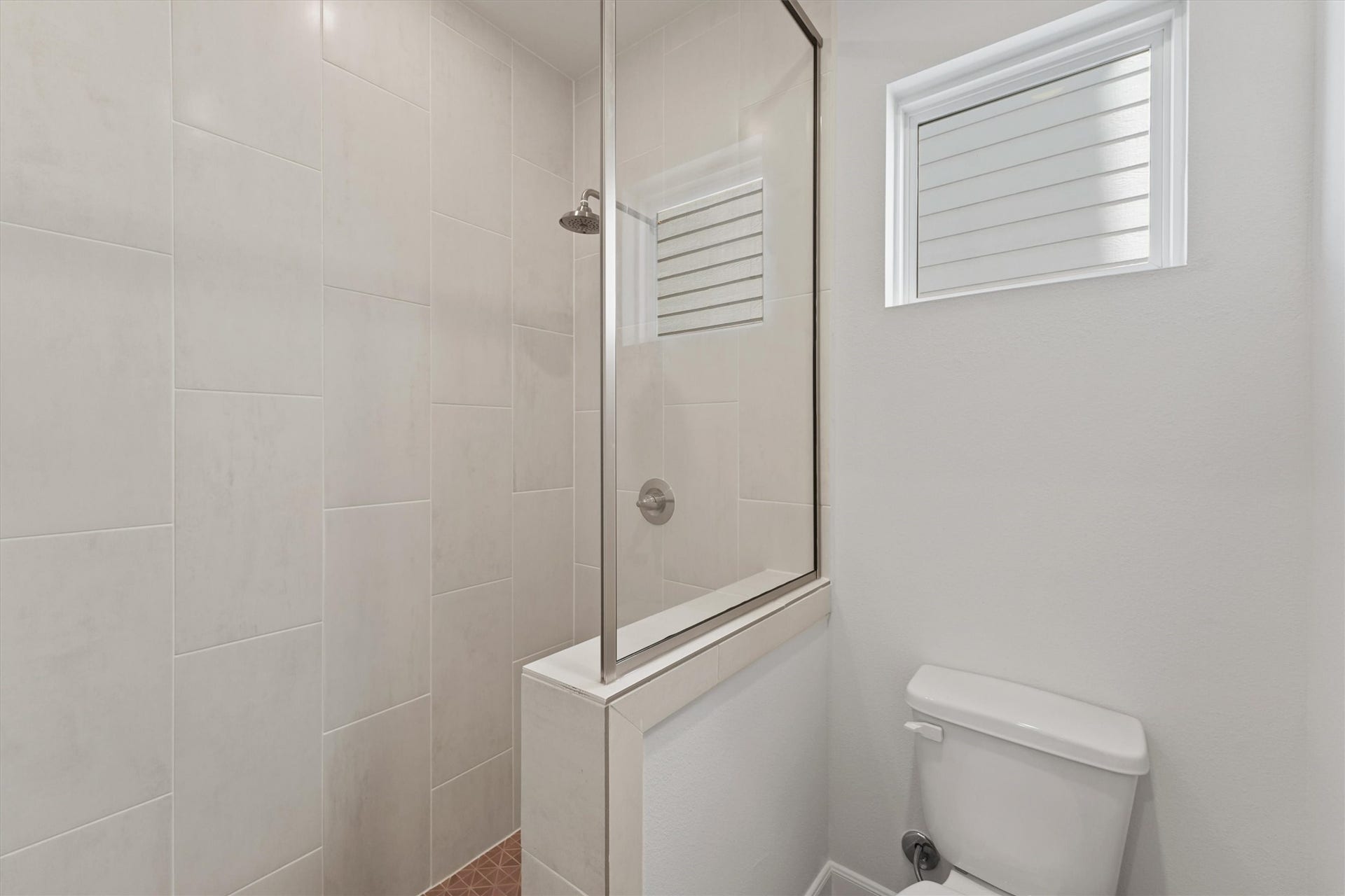 2802 Grand Fountains Drive, #G, Houston, TX 77054 2802 Grand Fountains Drive, #G, Houston, TX 77054