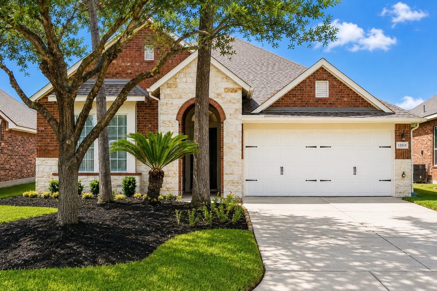 Property photo for 12518 Baldwin Springs Court, Tomball, TX