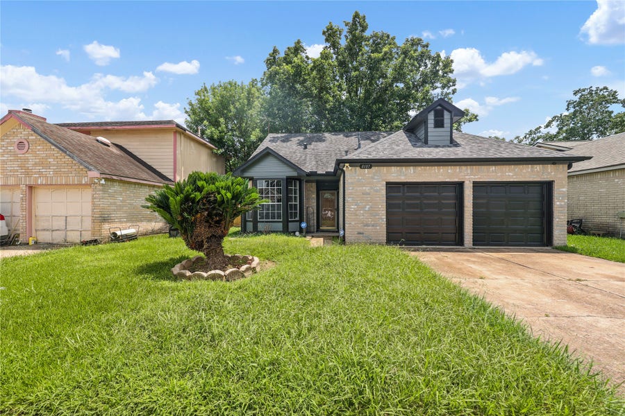 Property photo for 8107 Summer Trail Drive, Houston, TX