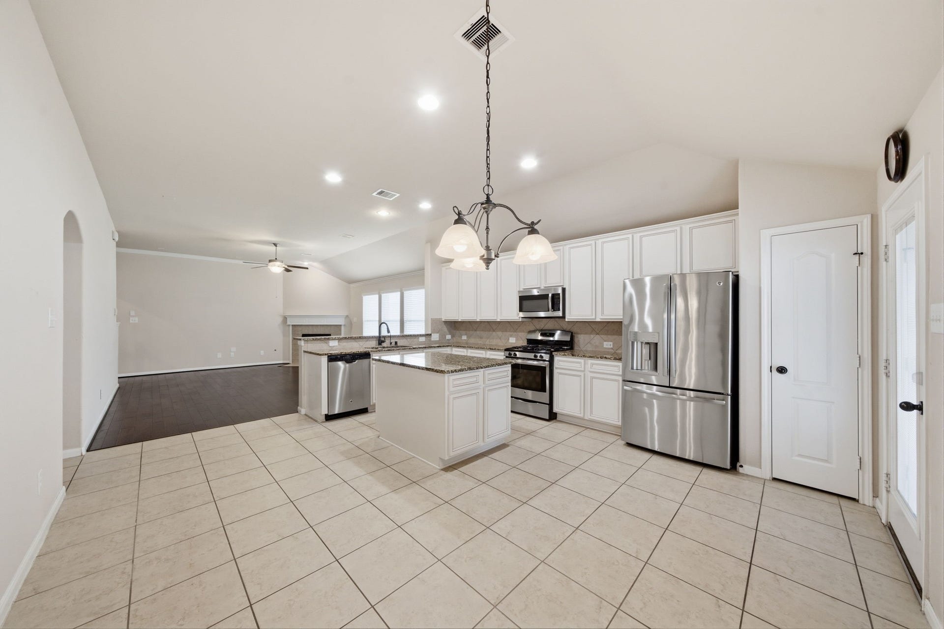 7611 Willow School Drive, Spring, TX 77389