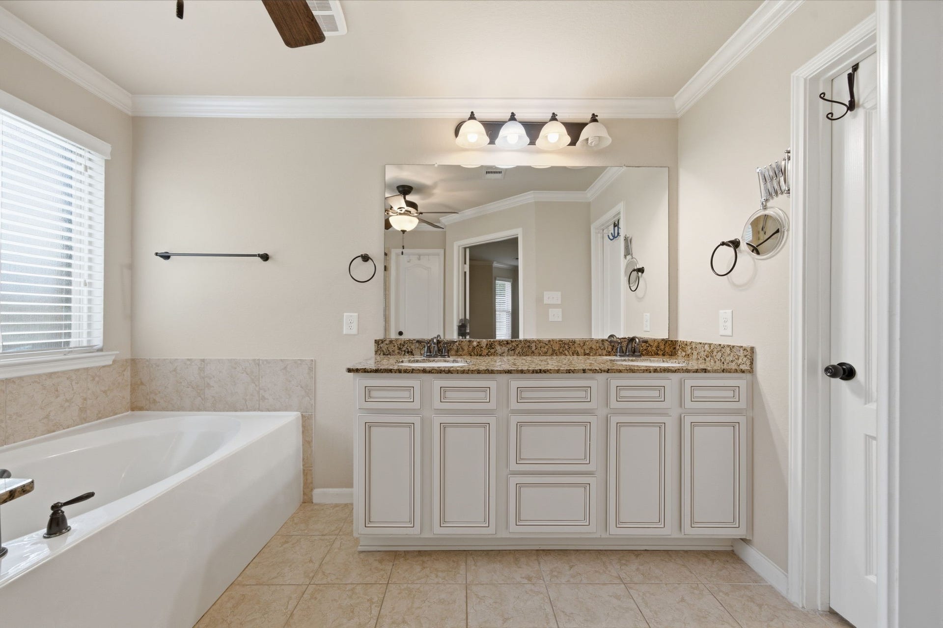 7611 Willow School Drive, Spring, TX 77389