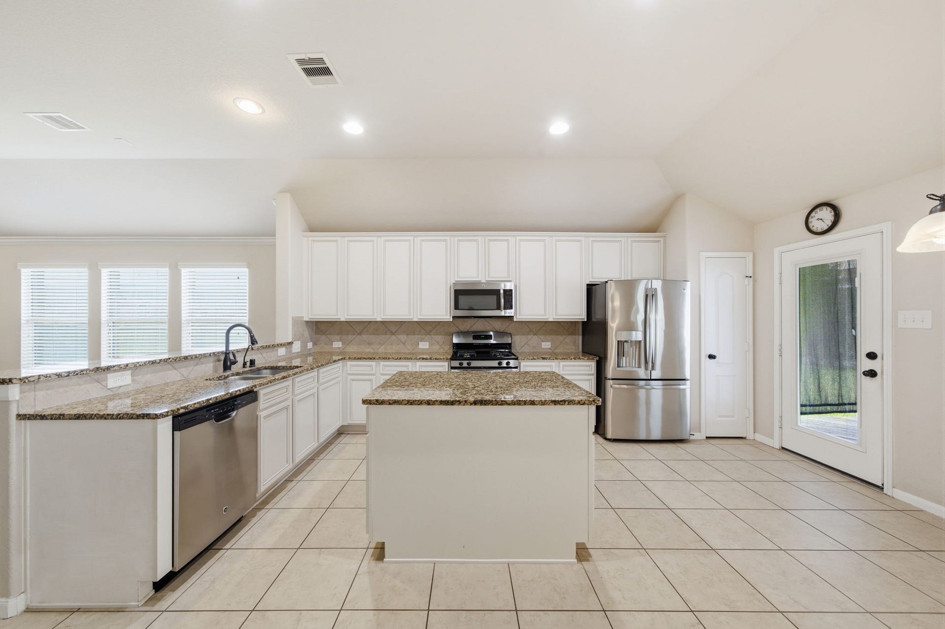 7611 Willow School Drive, Spring, TX 77389