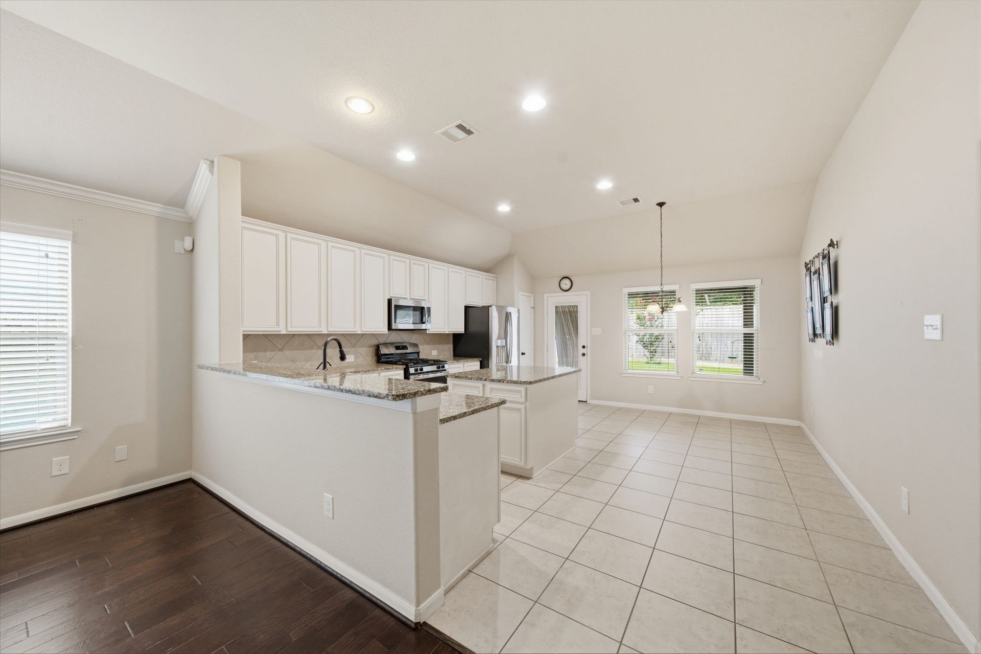 7611 Willow School Drive, Spring, TX 77389
