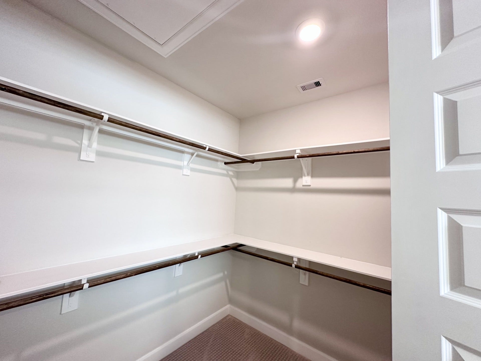 623 Press Street, Houston, TX 77020 Large primary closet
