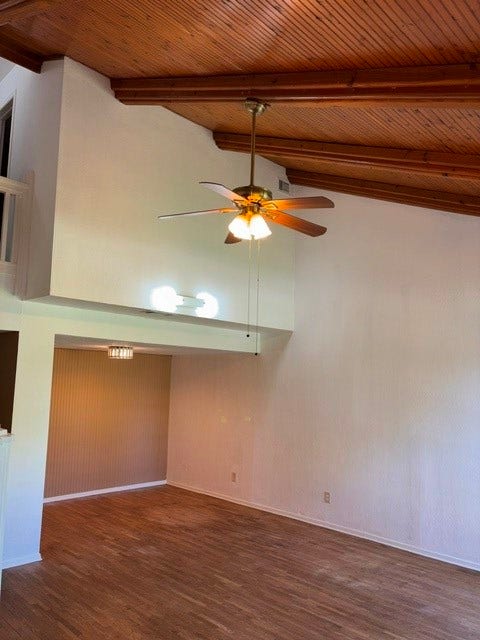 4730 Charles Street, Pasadena, TX 77586 A view of the living room and the gorgeous ceiling.