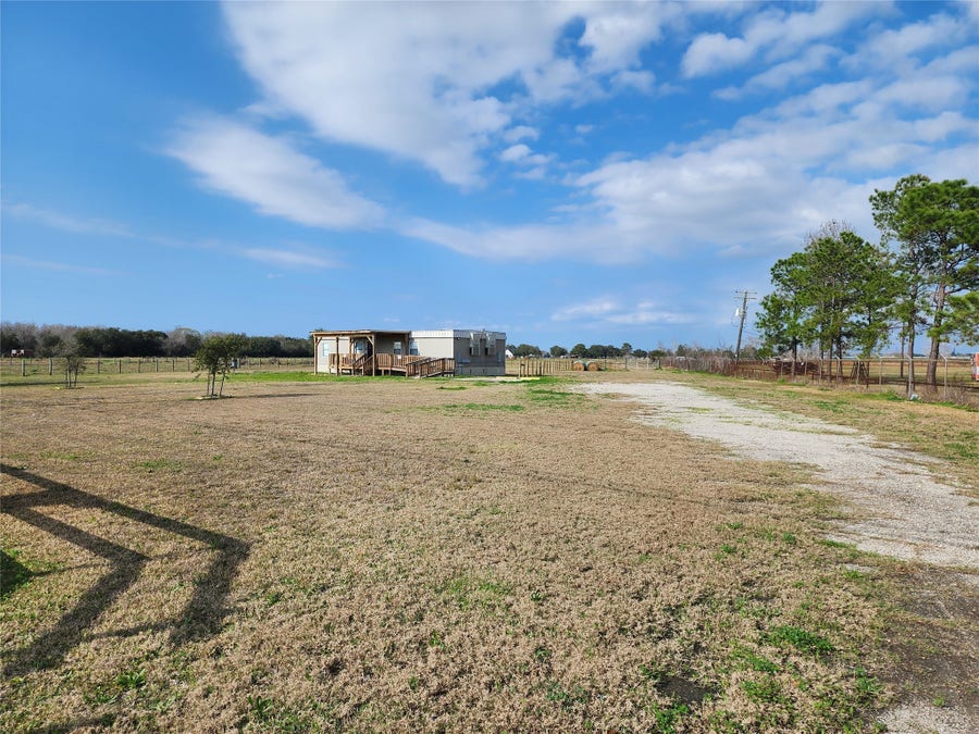 Property photo for 3373 E Highway 6, Alvin, TX