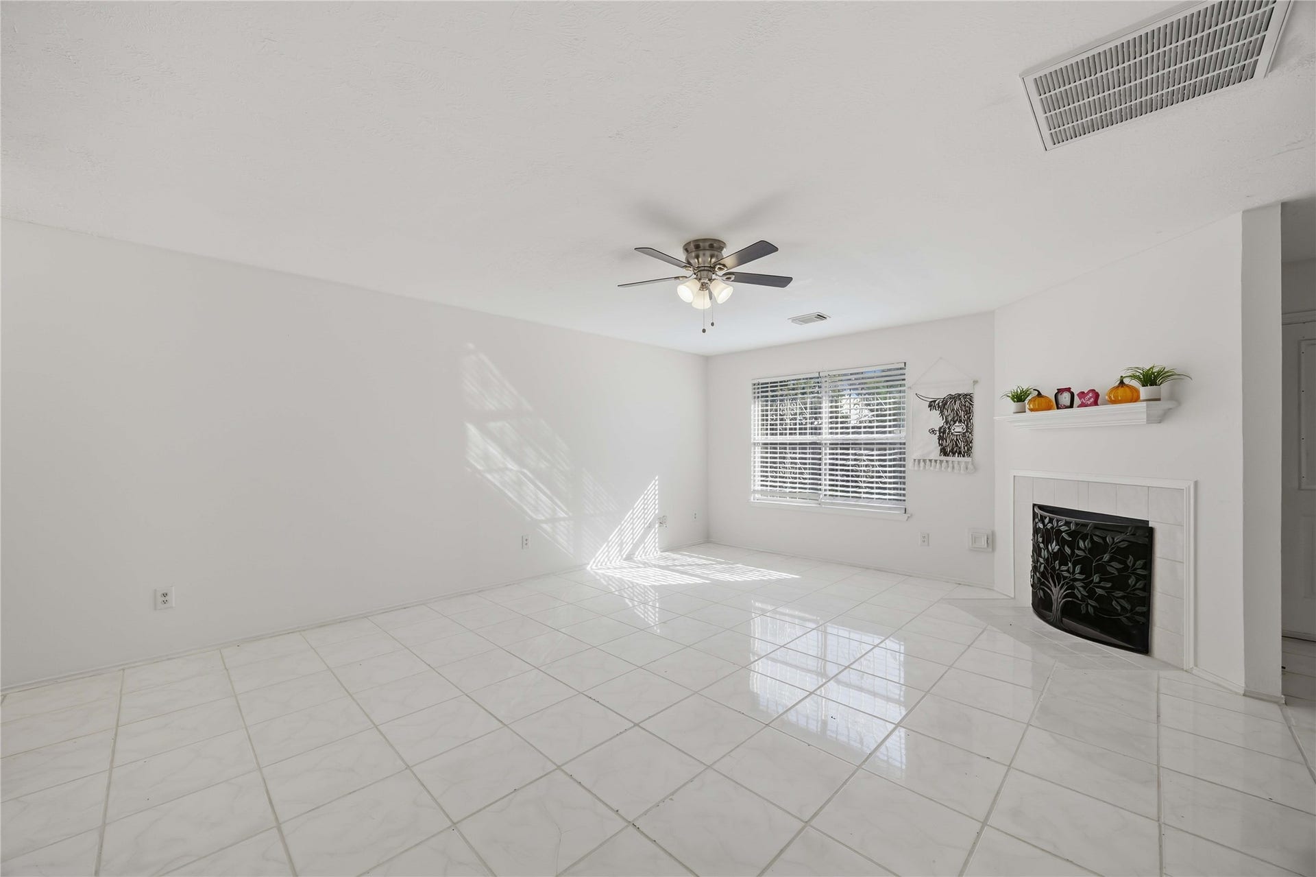9219 Belle Glen Drive, Houston, TX 77099