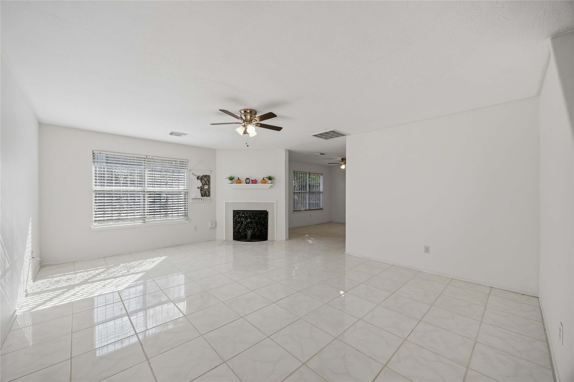9219 Belle Glen Drive, Houston, TX 77099