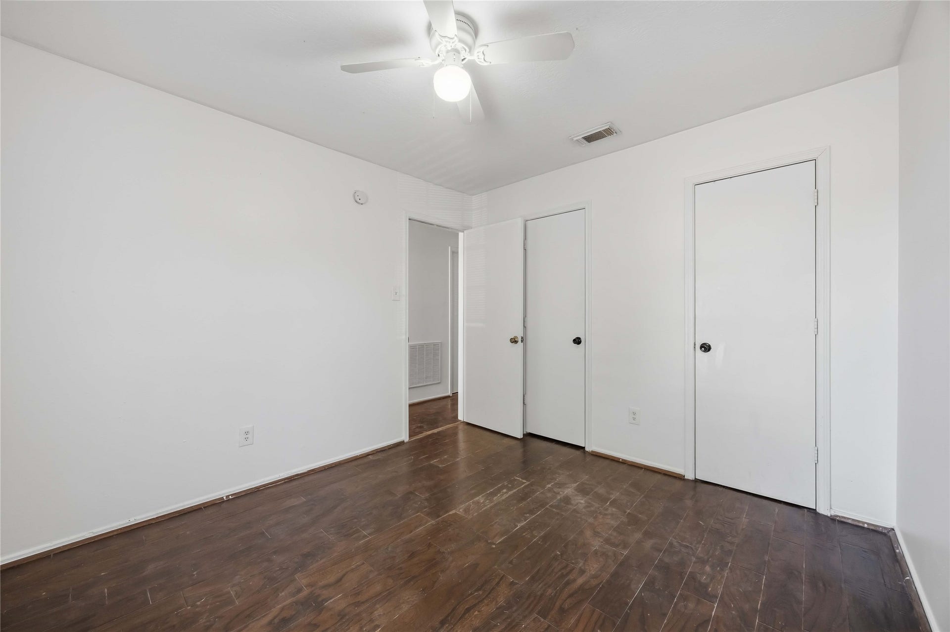 9219 Belle Glen Drive, Houston, TX 77099