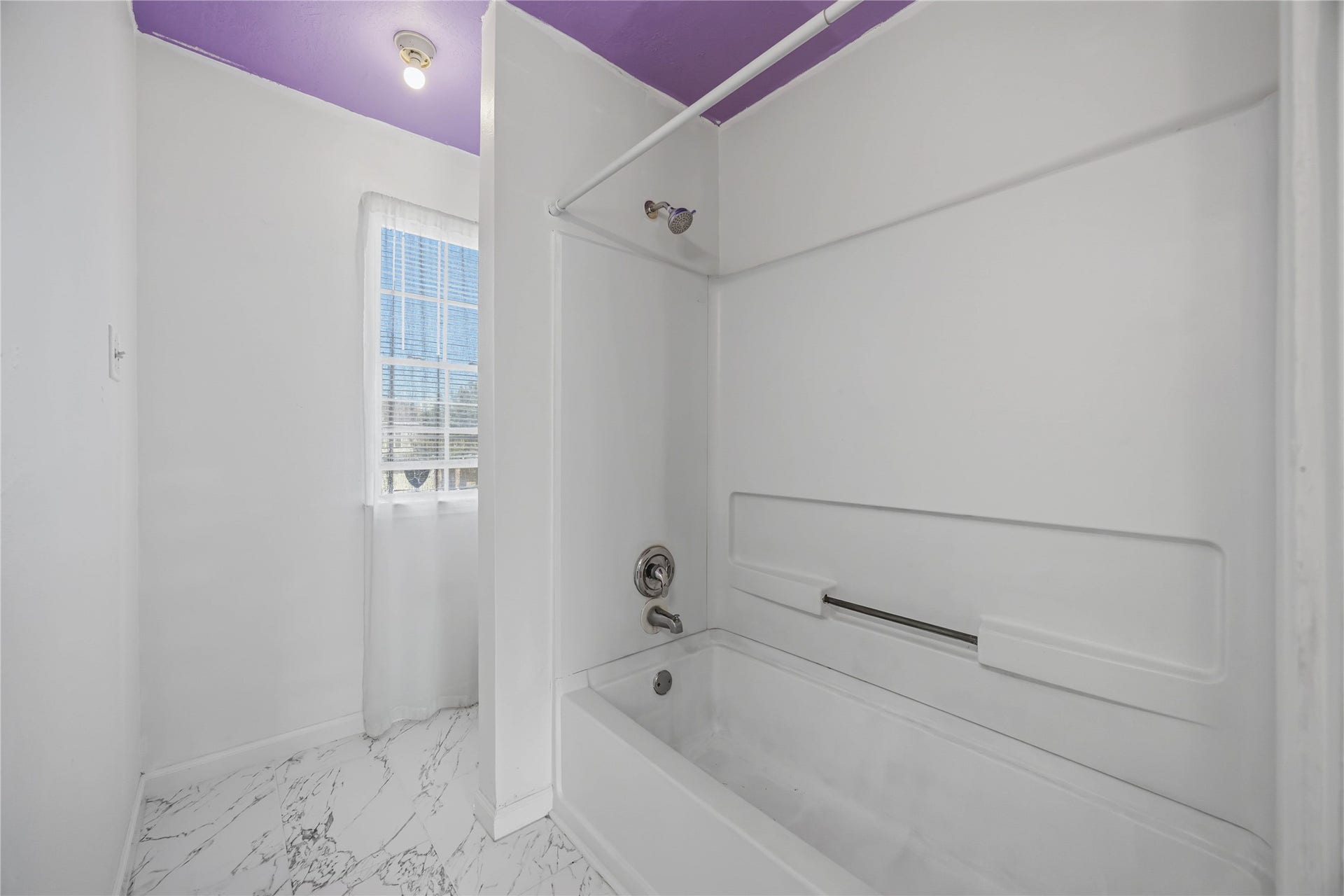 9219 Belle Glen Drive, Houston, TX 77099