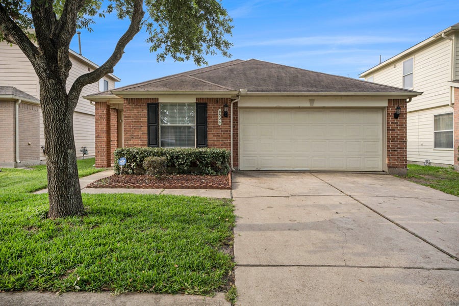 Property photo for 9326 Garfield Park Lane, Houston, TX