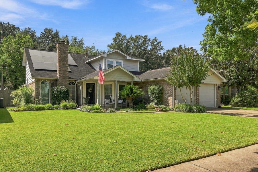 Property photo for 3319 Timber View Drive, Sugar Land, TX