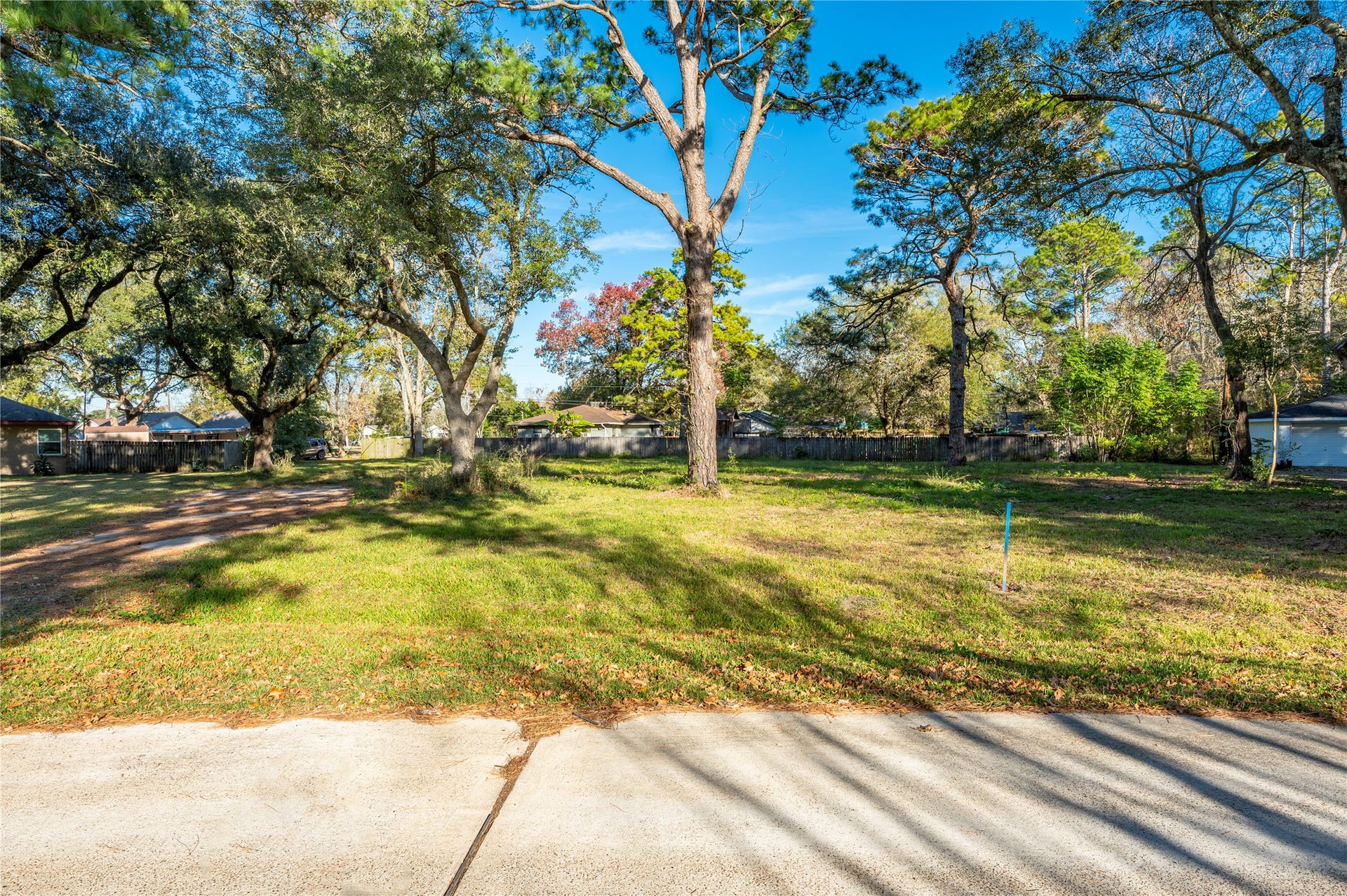 5059 Winding Way, Dickinson, TX 77539 5059 Winding Way, Dickinson, TX 77539