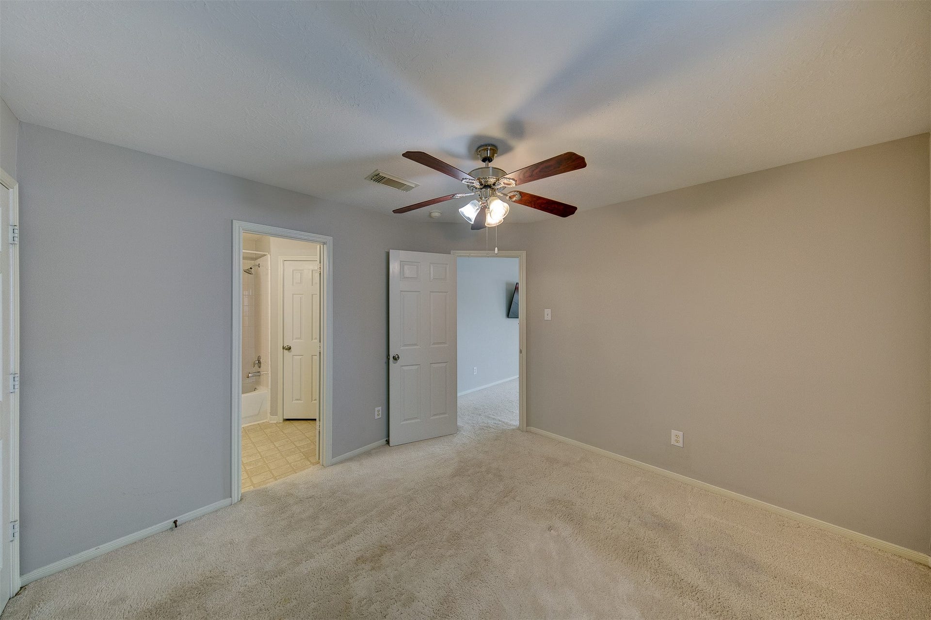 2619 Emerald Springs Court, Pearland, TX 77584 2619 Emerald Springs Court, Pearland, TX 77584