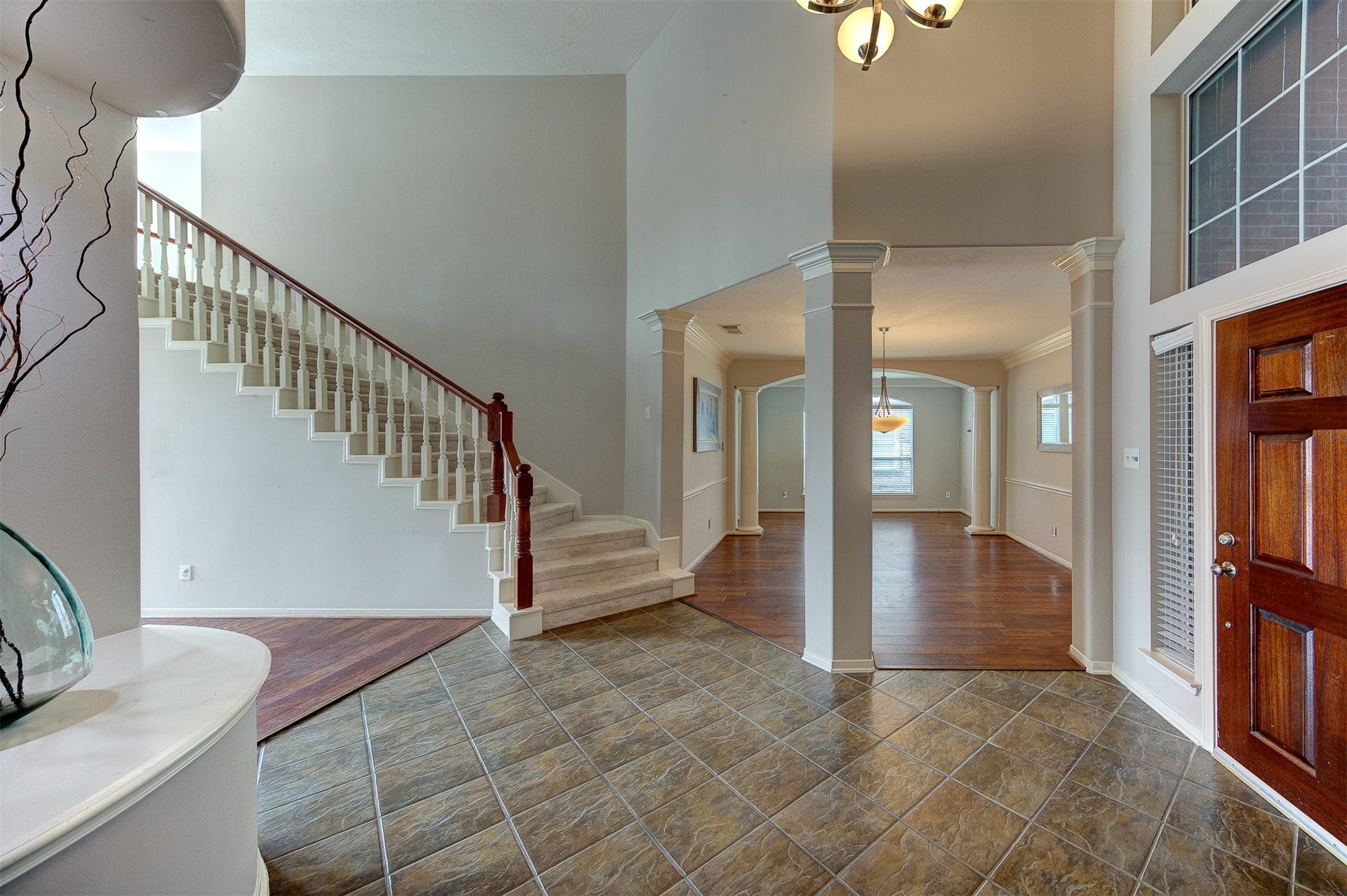 2619 Emerald Springs Court, Pearland, TX 77584 View of inviting entry