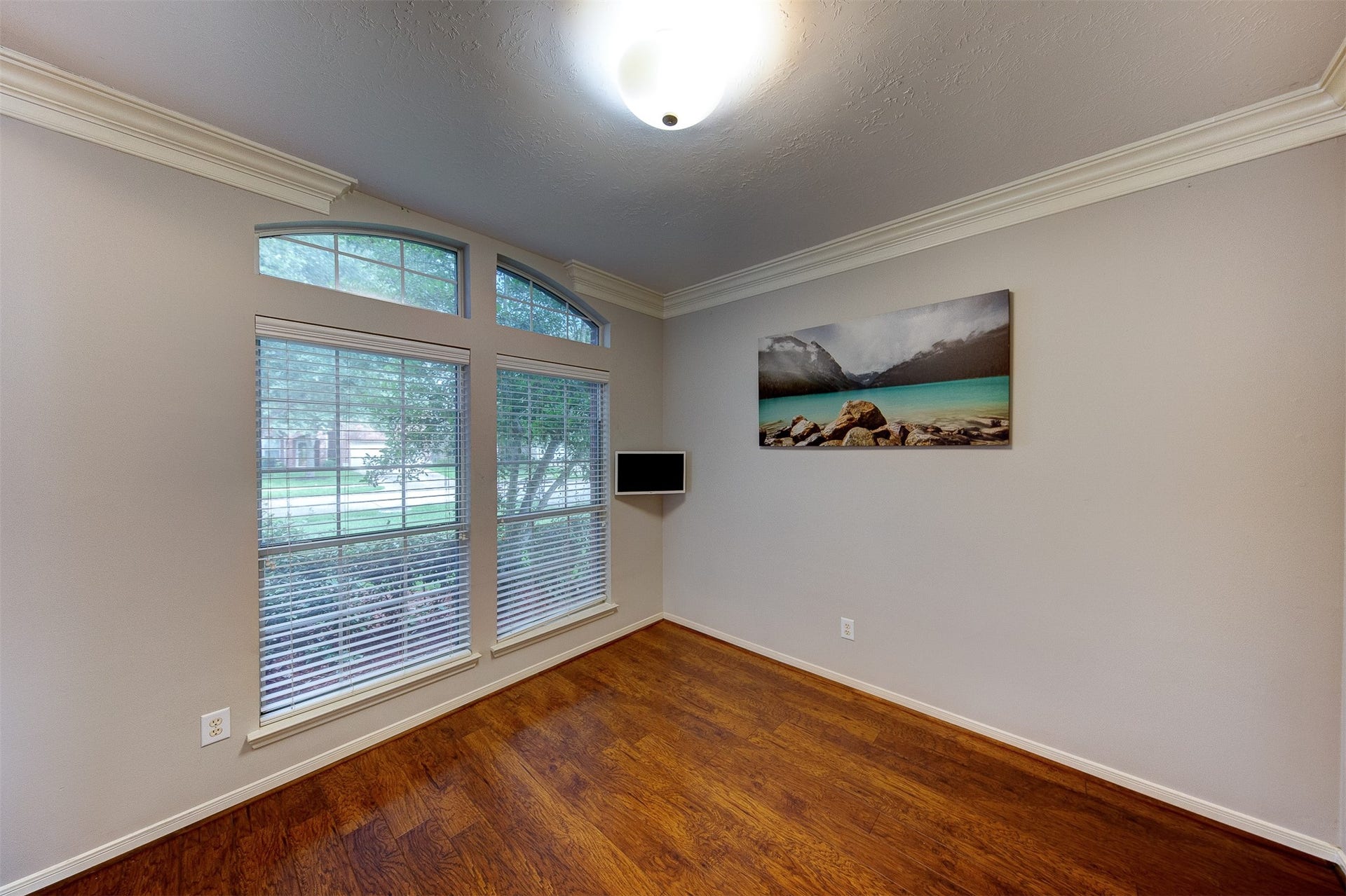 2619 Emerald Springs Court, Pearland, TX 77584 Formal Living Room with Large Window at front entry