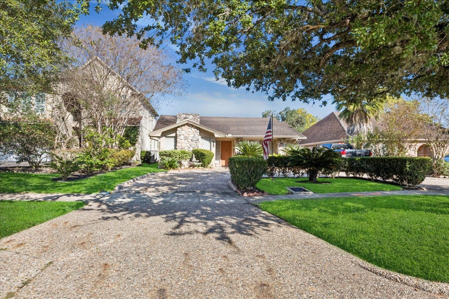 Property photo for 3716 Bellaire Boulevard, Southside Place, TX