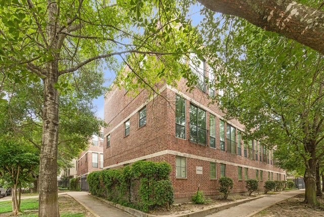 Property photo for 118 McGowen Street, #E, Houston, TX