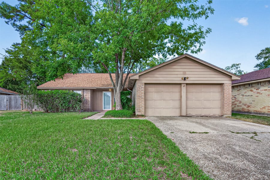 Property photo for 4818 Branchberry Lane, Spring, TX