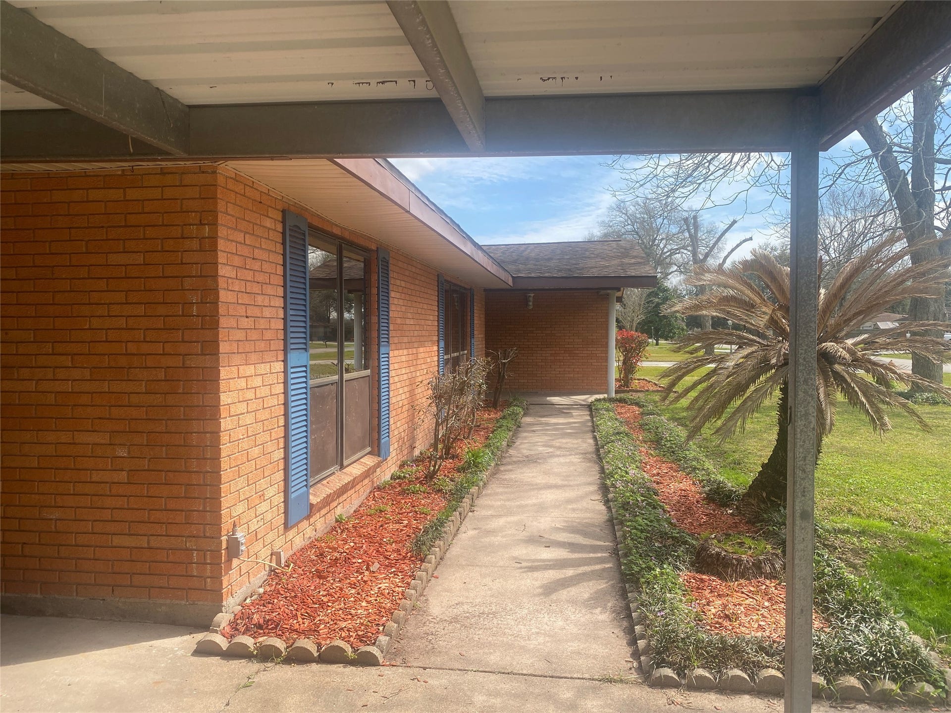 8102 Dellanera Drive, Hitchcock, TX 77563 8102 Dellanera Drive, Hitchcock, TX 77563