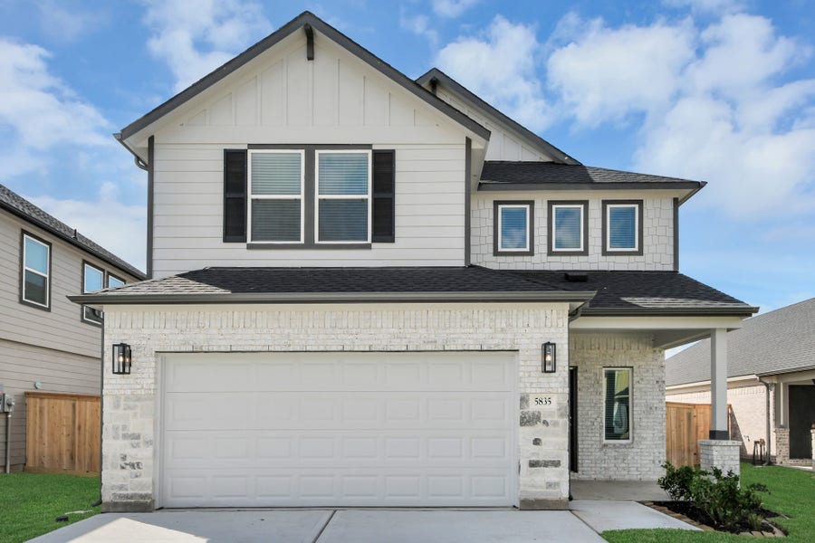 Property photo for 18527 Athena Flower Drive, Fresno, TX