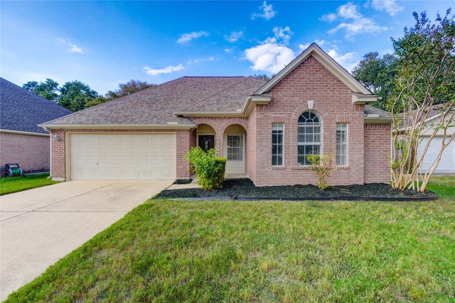 Property photo for 22010 Kenlake Drive, Katy, TX