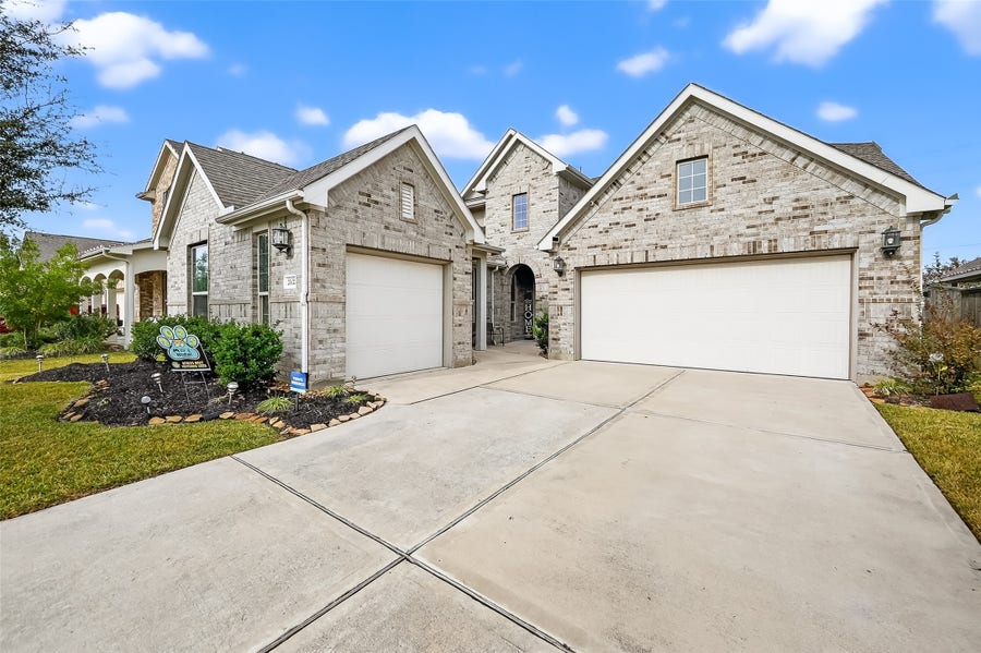 Property photo for 20022 New Sunrise Trail, Cypress, TX