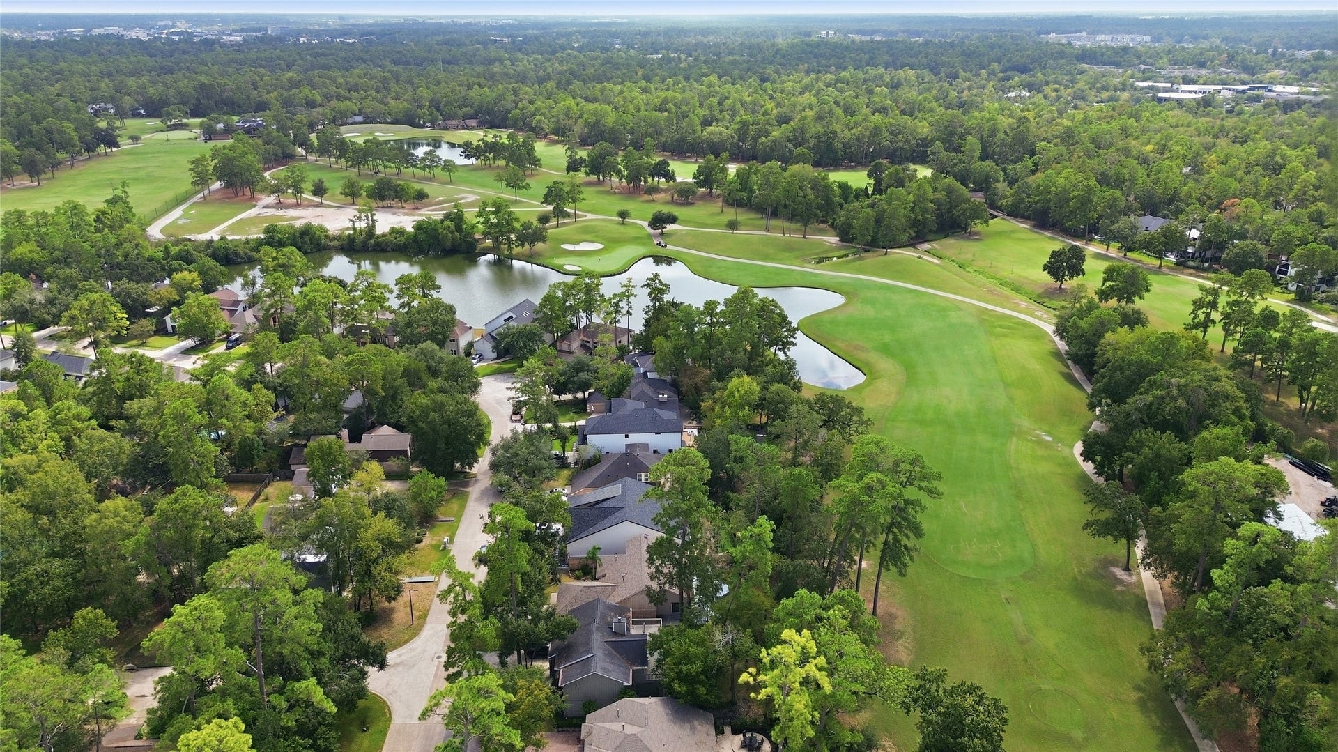 9 Huntsmans Horn Circle, The Woodlands, TX 77380 9 Huntsmans Horn Circle, The Woodlands, TX 77380