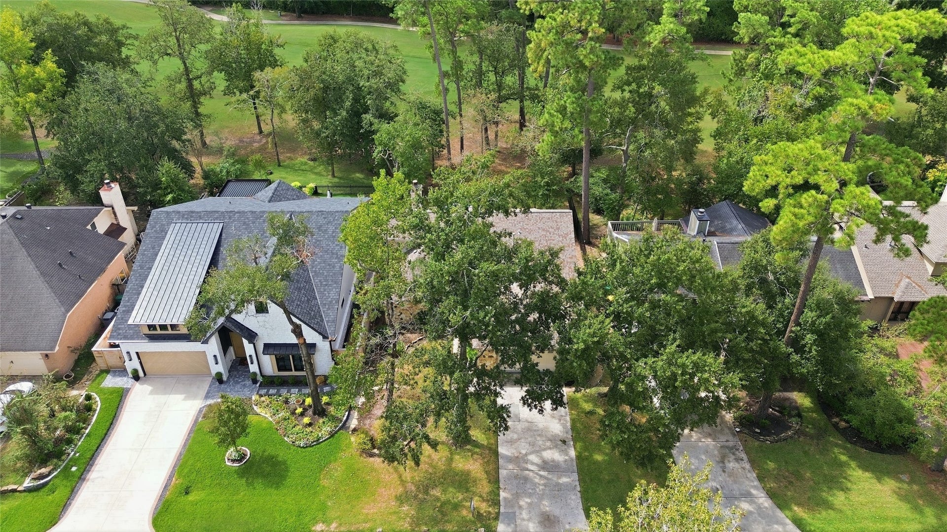 9 Huntsmans Horn Circle, The Woodlands, TX 77380 9 Huntsmans Horn Circle, The Woodlands, TX 77380