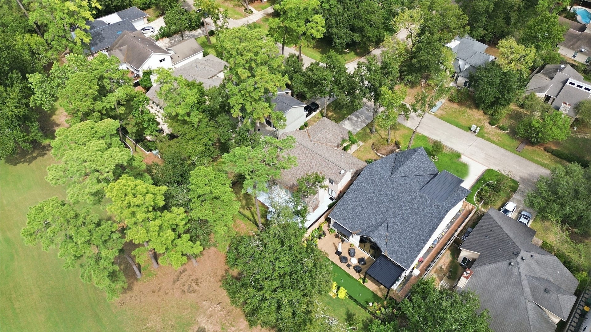 9 Huntsmans Horn Circle, The Woodlands, TX 77380 9 Huntsmans Horn Circle, The Woodlands, TX 77380