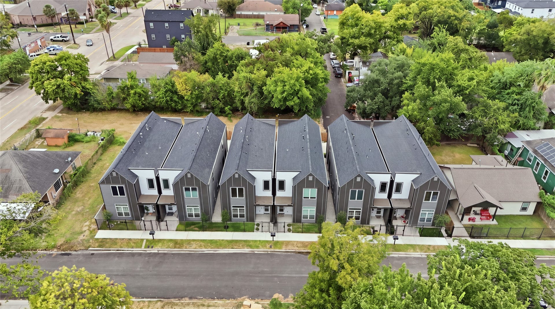 3411 Stonewall Street, Houston, TX 77020