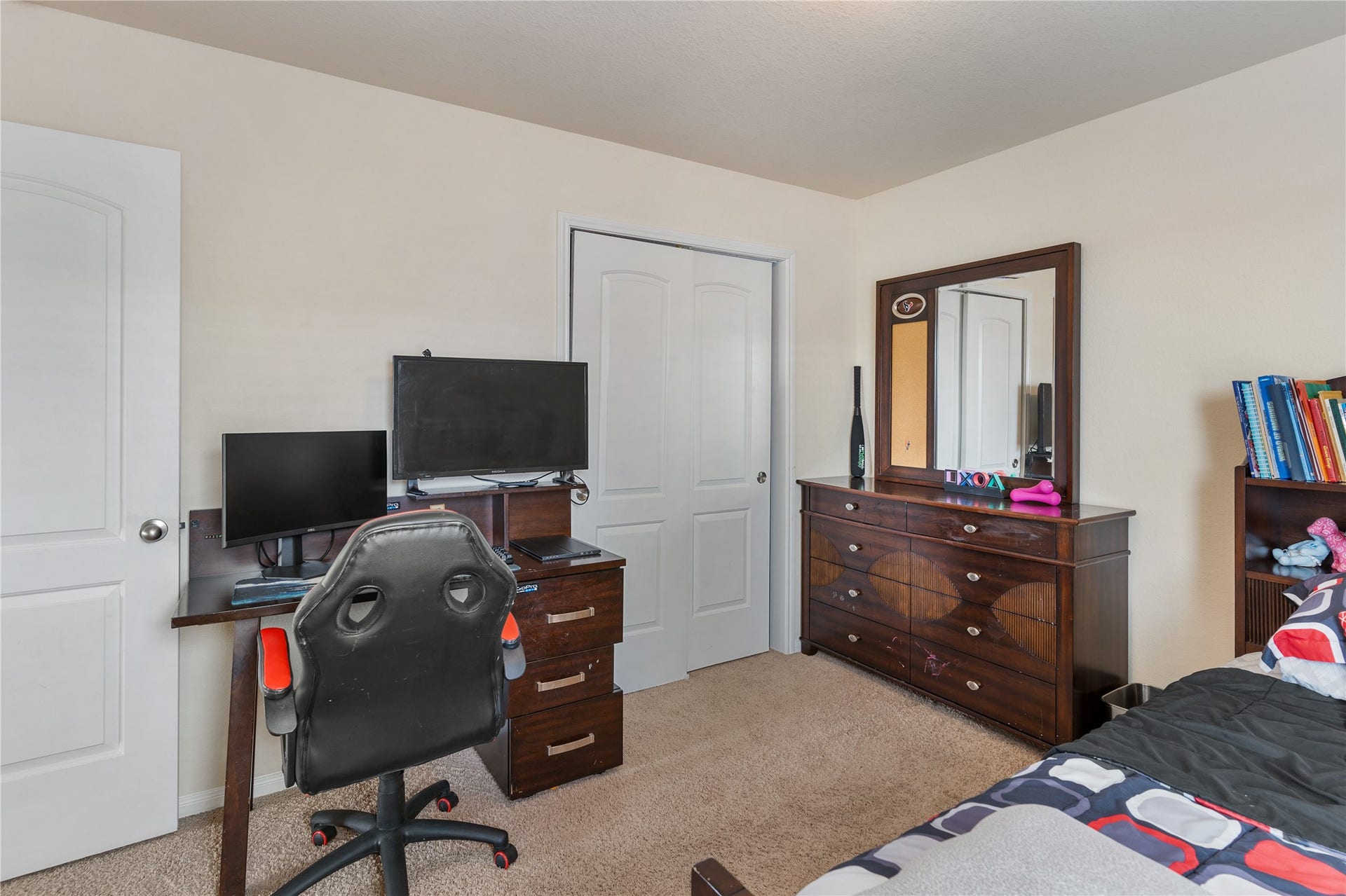 3330 Cabin Wood Way, Houston, TX 77084 Still spacious even with so much furniture in it.
