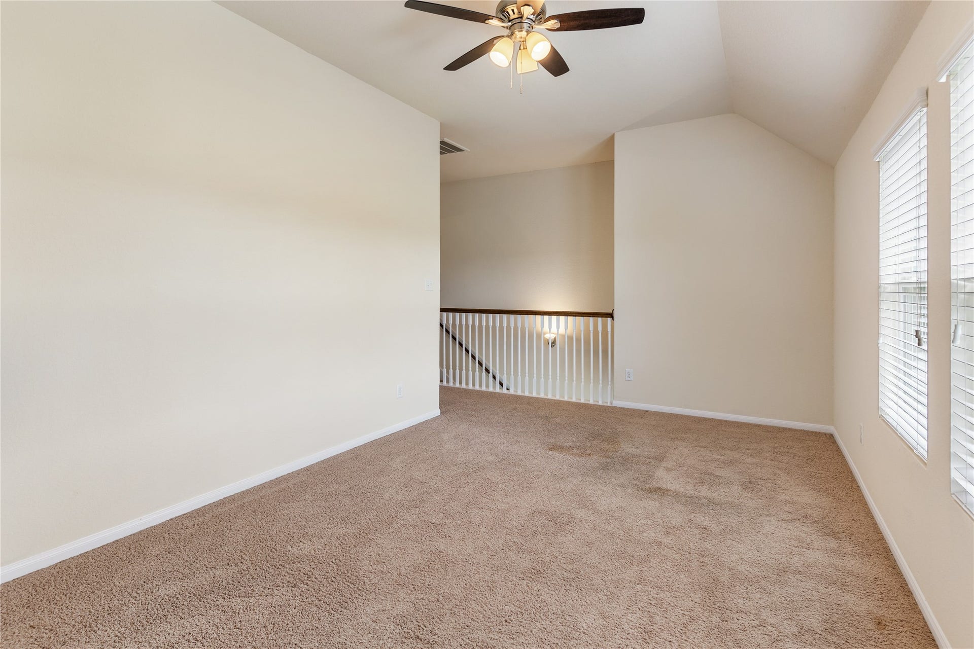 3330 Cabin Wood Way, Houston, TX 77084 Very large game room with so much potential.