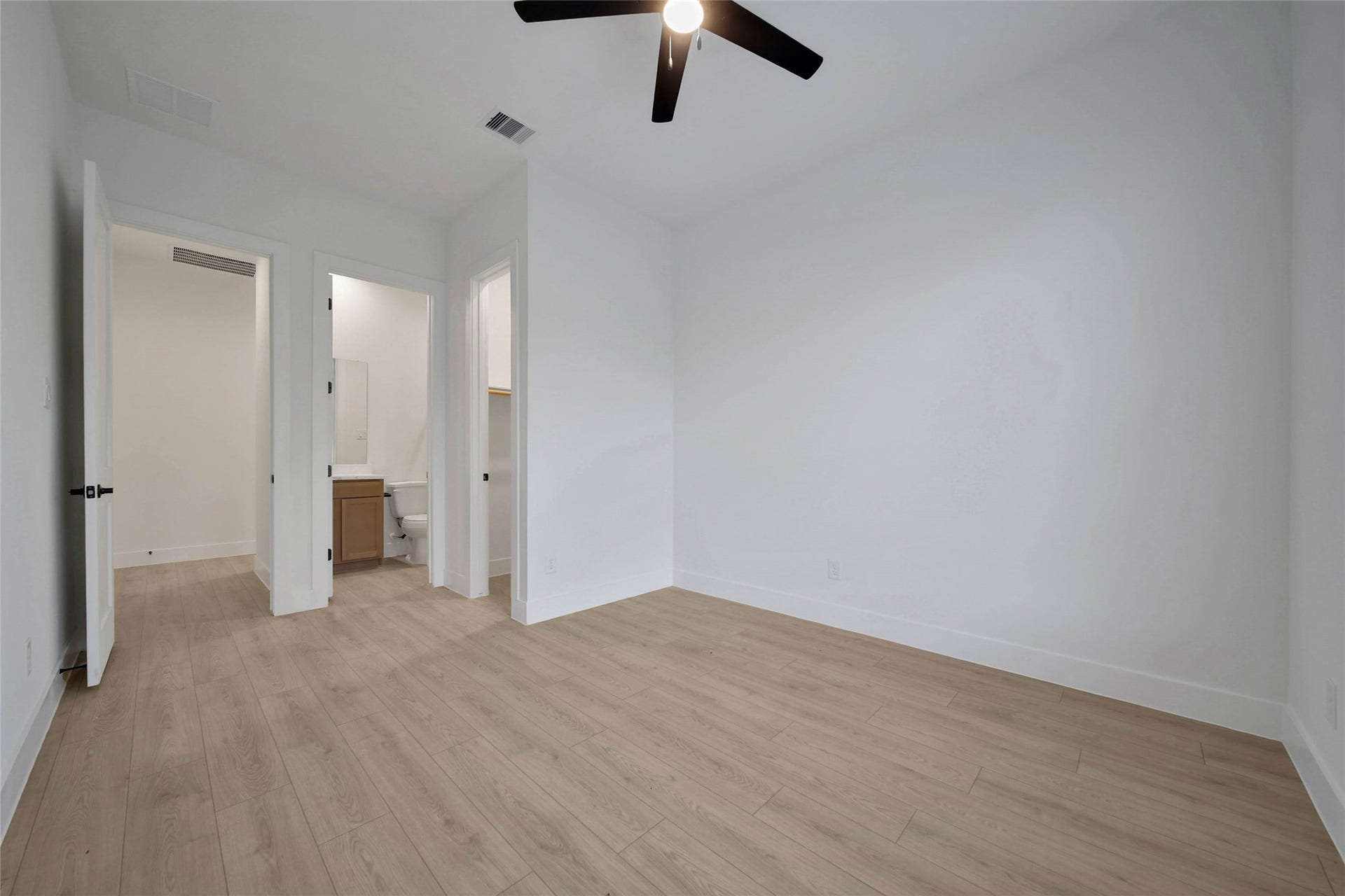 351 Louvenia Court, Pinehurst, TX 77362 351 Louvenia Court, Pinehurst, TX 77362