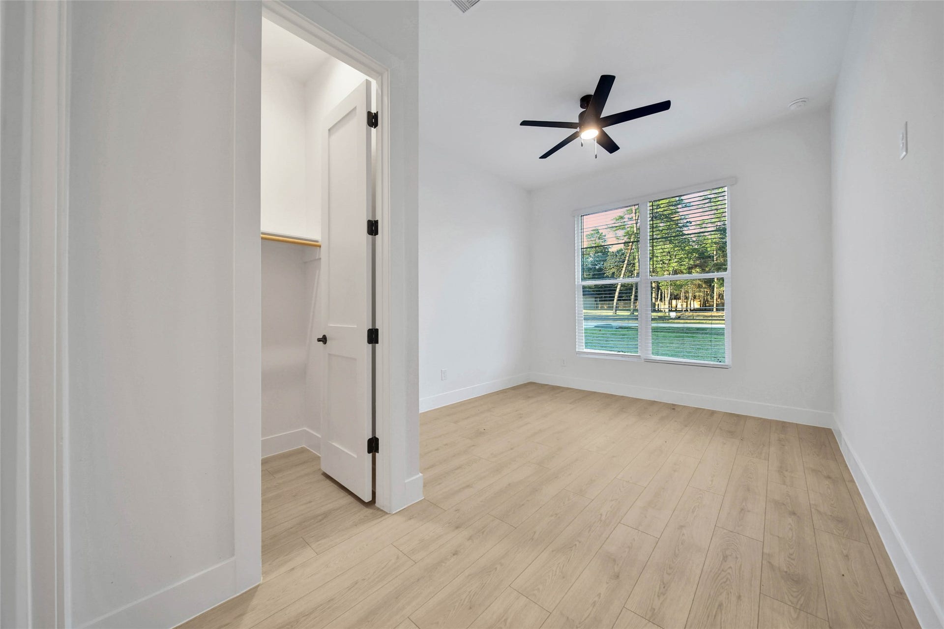 351 Louvenia Court, Pinehurst, TX 77362 351 Louvenia Court, Pinehurst, TX 77362