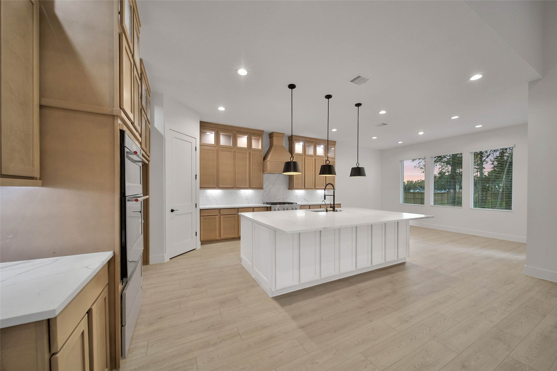 351 Louvenia Court, Pinehurst, TX 77362 351 Louvenia Court, Pinehurst, TX 77362