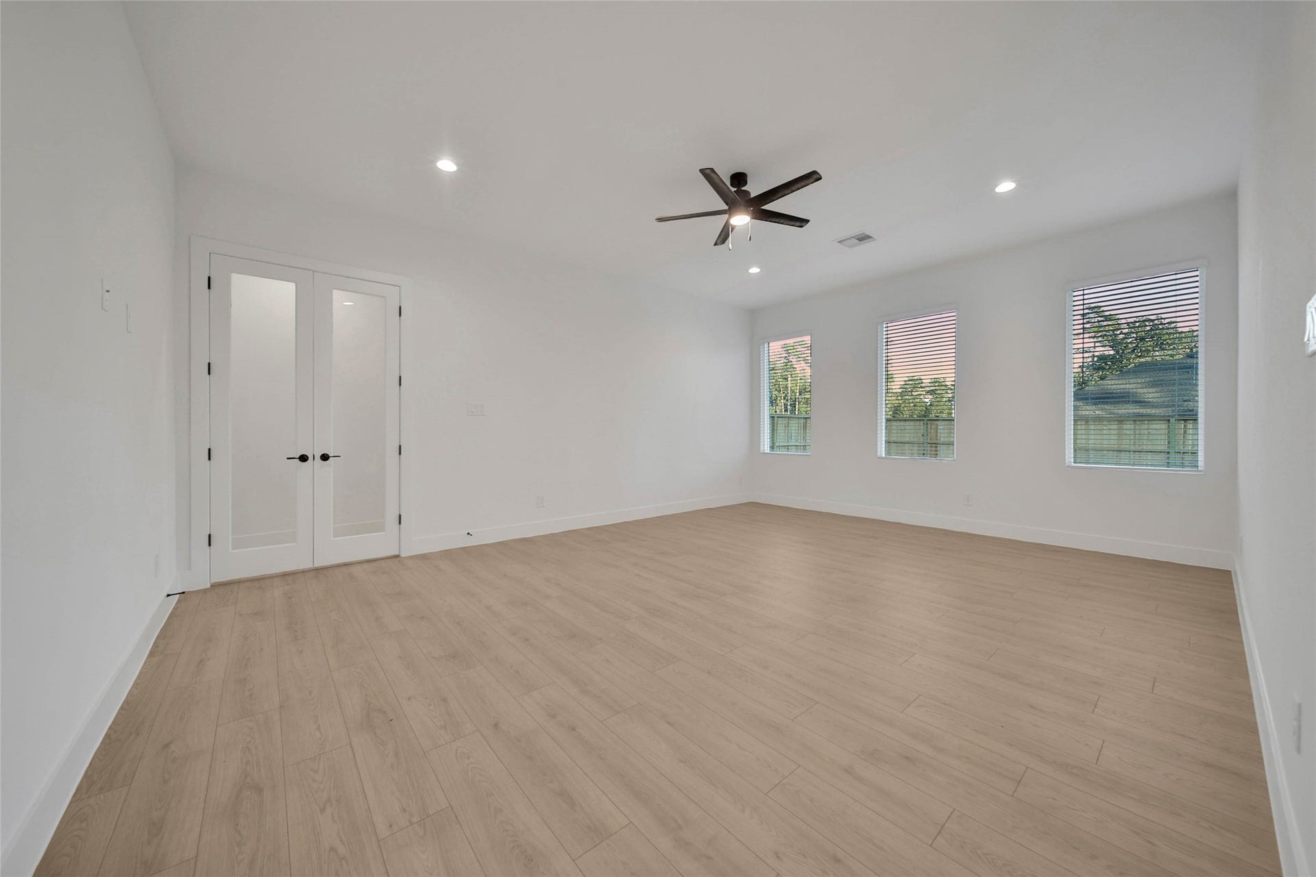 351 Louvenia Court, Pinehurst, TX 77362 351 Louvenia Court, Pinehurst, TX 77362