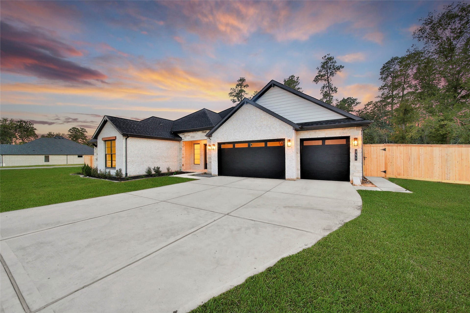 351 Louvenia Court, Pinehurst, TX 77362 351 Louvenia Court, Pinehurst, TX 77362
