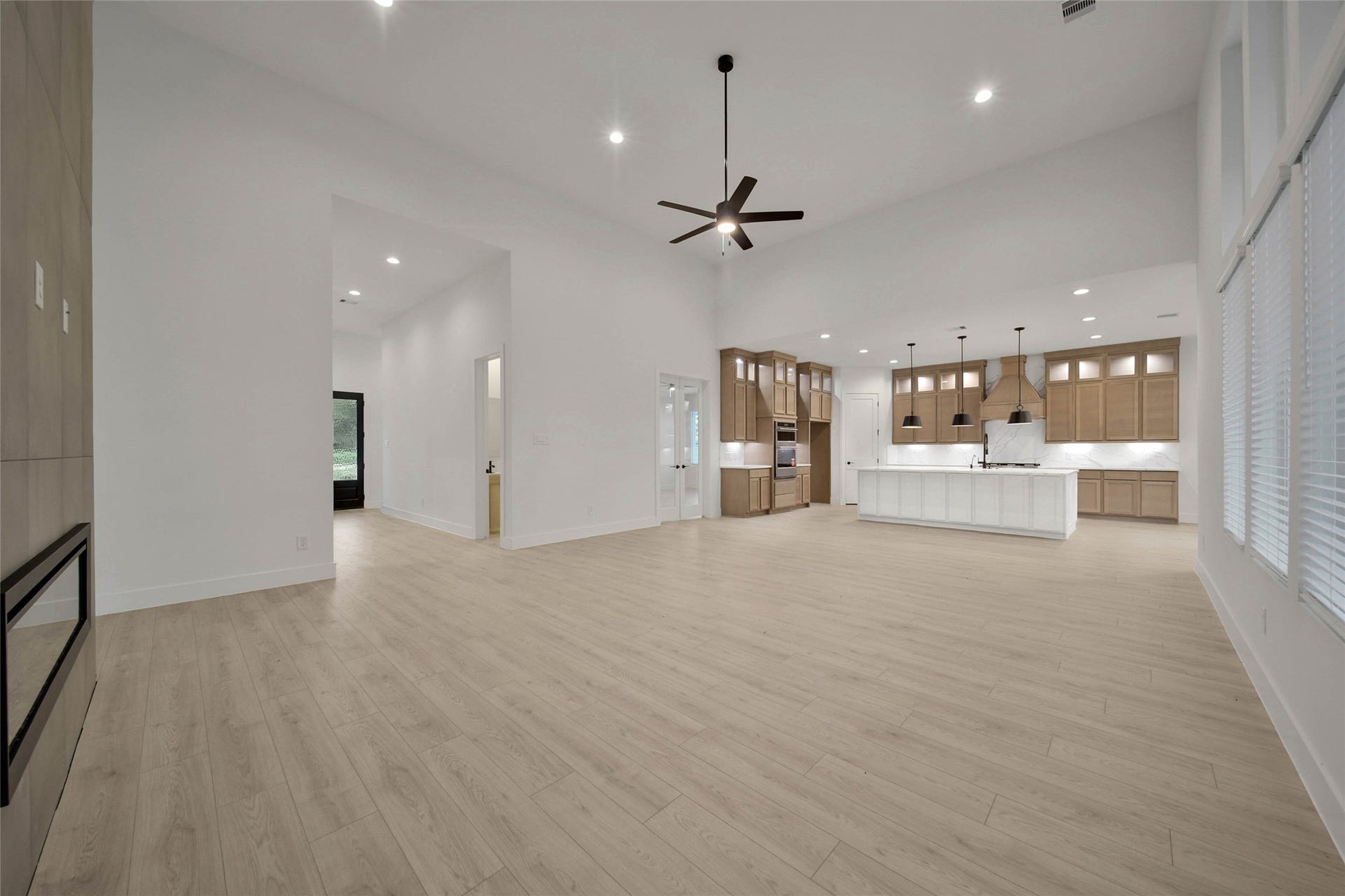 351 Louvenia Court, Pinehurst, TX 77362 351 Louvenia Court, Pinehurst, TX 77362