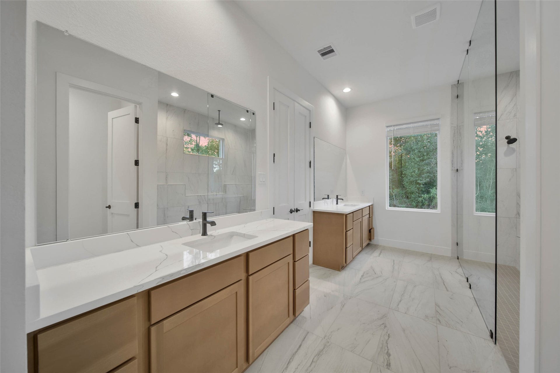 351 Louvenia Court, Pinehurst, TX 77362 351 Louvenia Court, Pinehurst, TX 77362