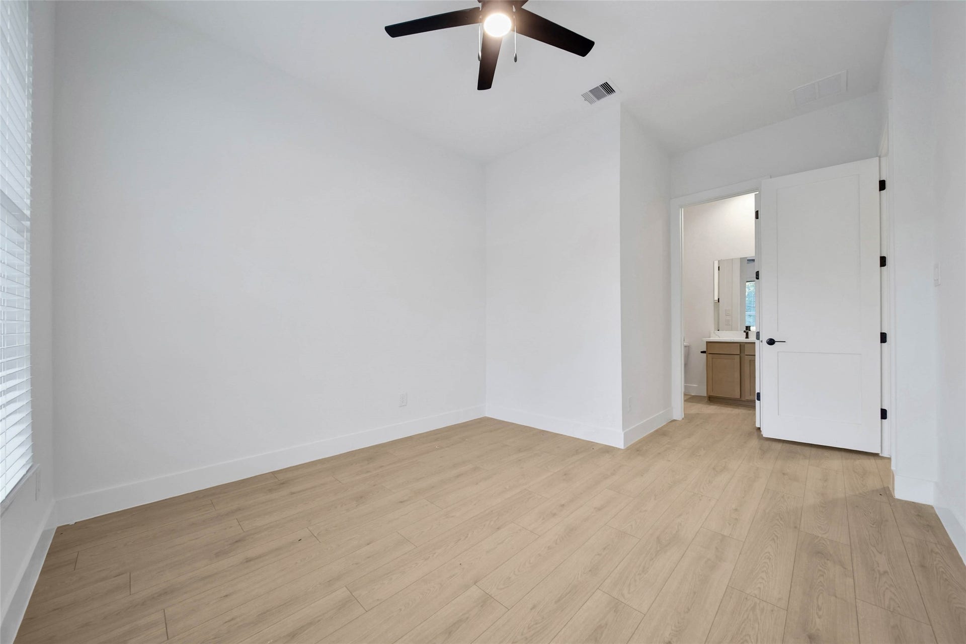 351 Louvenia Court, Pinehurst, TX 77362 351 Louvenia Court, Pinehurst, TX 77362