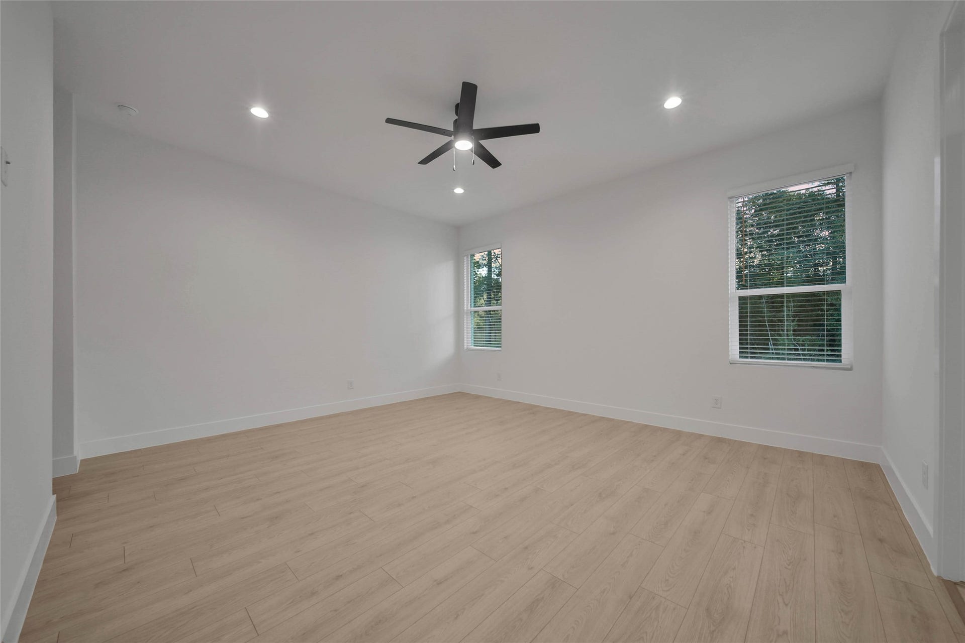 351 Louvenia Court, Pinehurst, TX 77362 351 Louvenia Court, Pinehurst, TX 77362