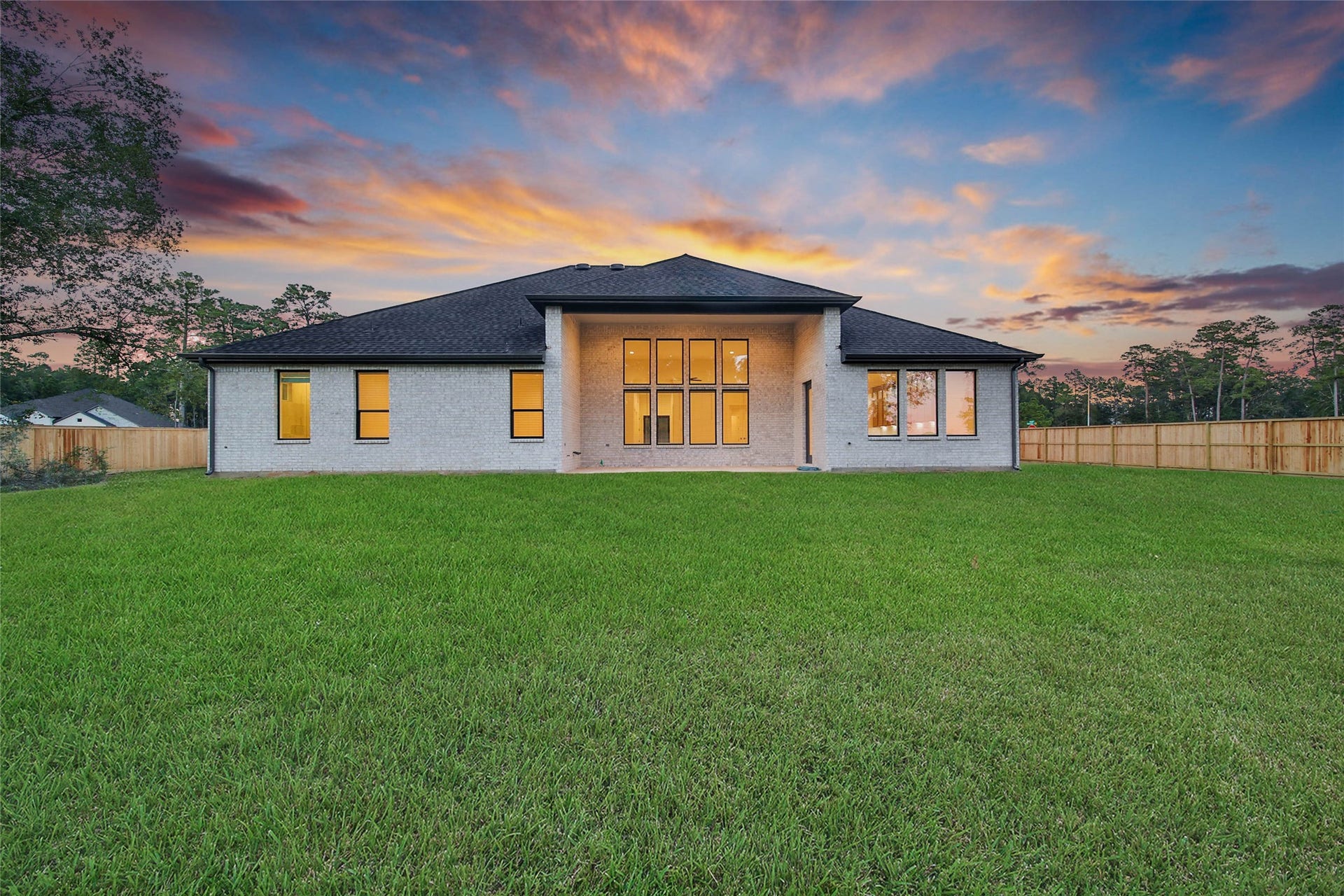 351 Louvenia Court, Pinehurst, TX 77362 351 Louvenia Court, Pinehurst, TX 77362
