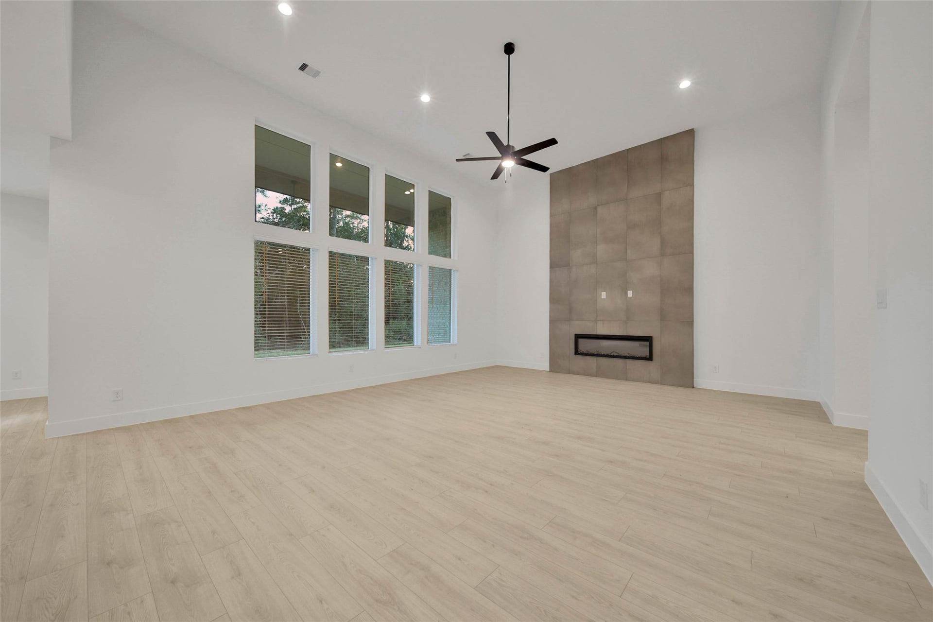351 Louvenia Court, Pinehurst, TX 77362 351 Louvenia Court, Pinehurst, TX 77362