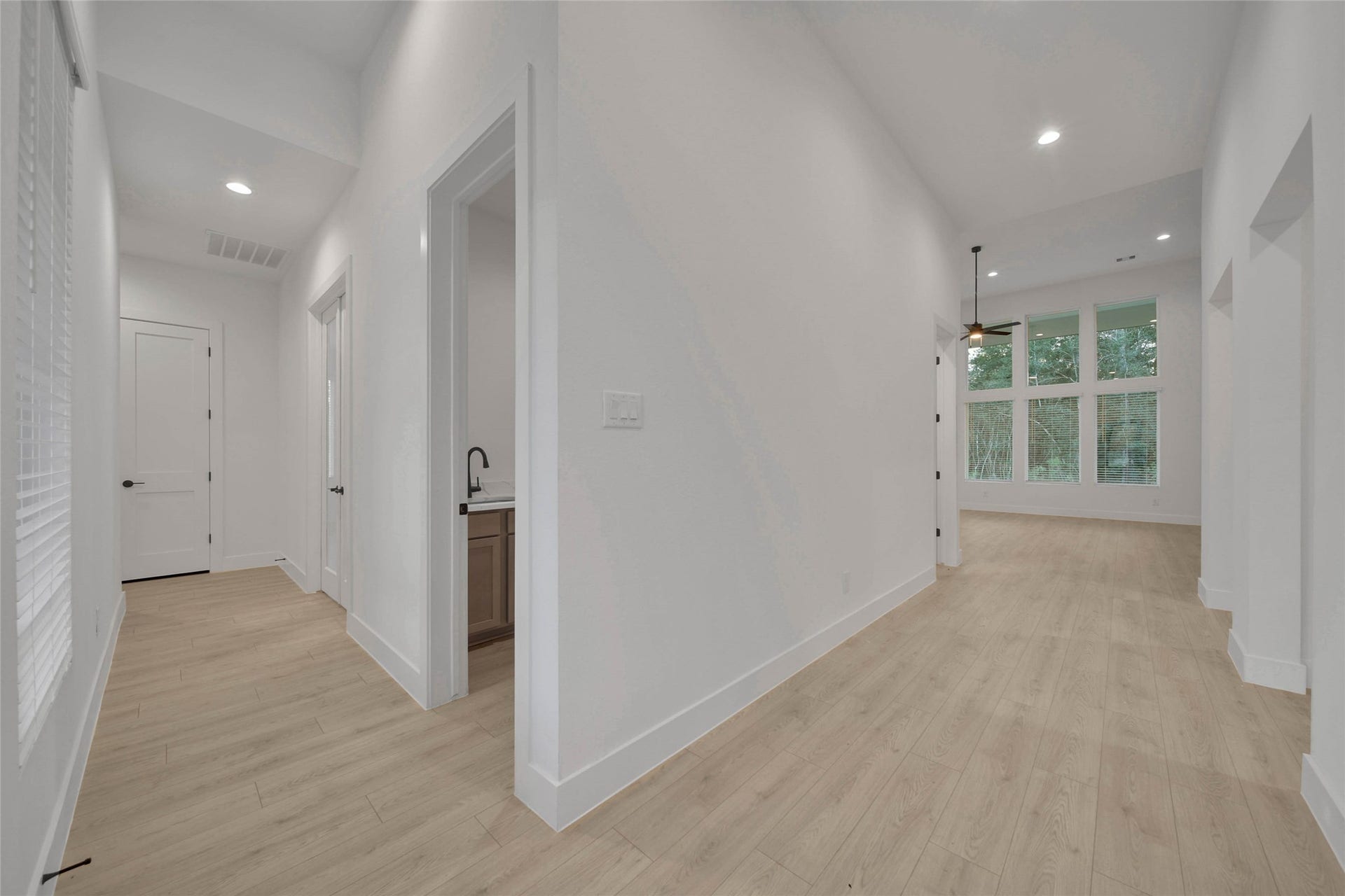 351 Louvenia Court, Pinehurst, TX 77362 351 Louvenia Court, Pinehurst, TX 77362